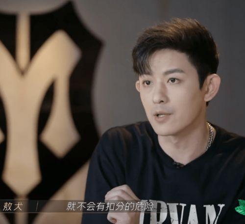 吃瓜群众赵小刀是谁扮演的,揭秘“吃瓜群众”背后的神秘演员